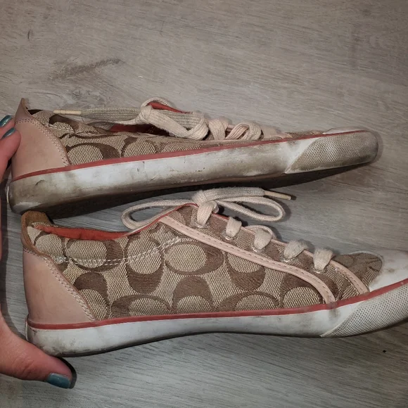 Women's coach sneakers size 7.5 - Picture 7 of 14